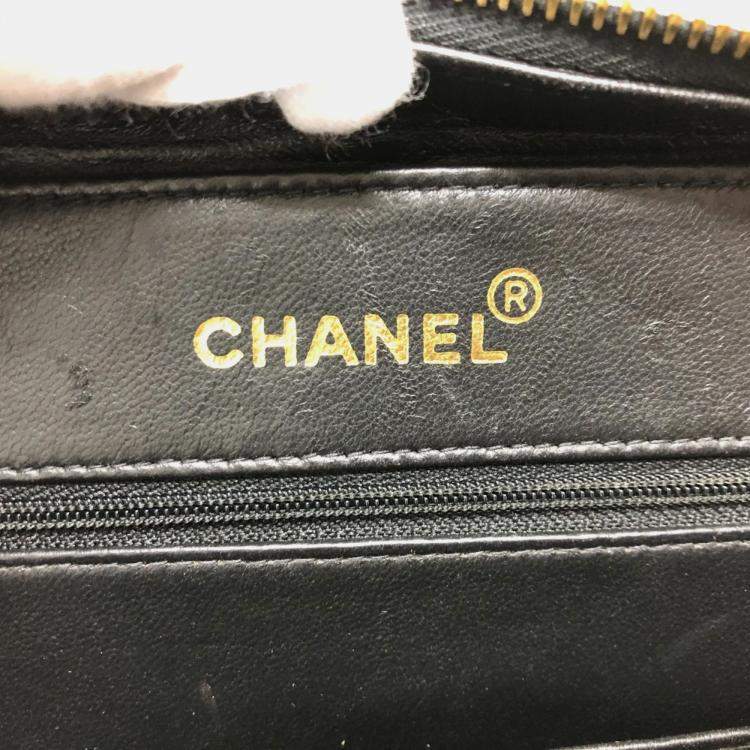 Pre Owned Chanel Black Patent Leather Vintage Lunch Box Crossbody Bag