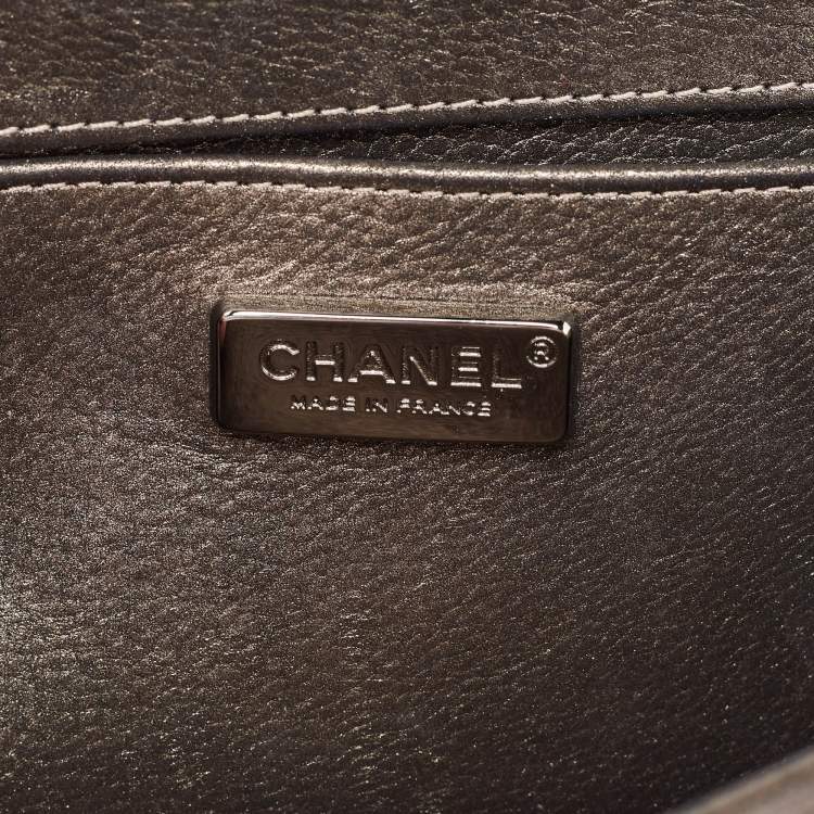 Pre Owned Chanel Metallic Quilted Leather Medium Boy Flap Bag