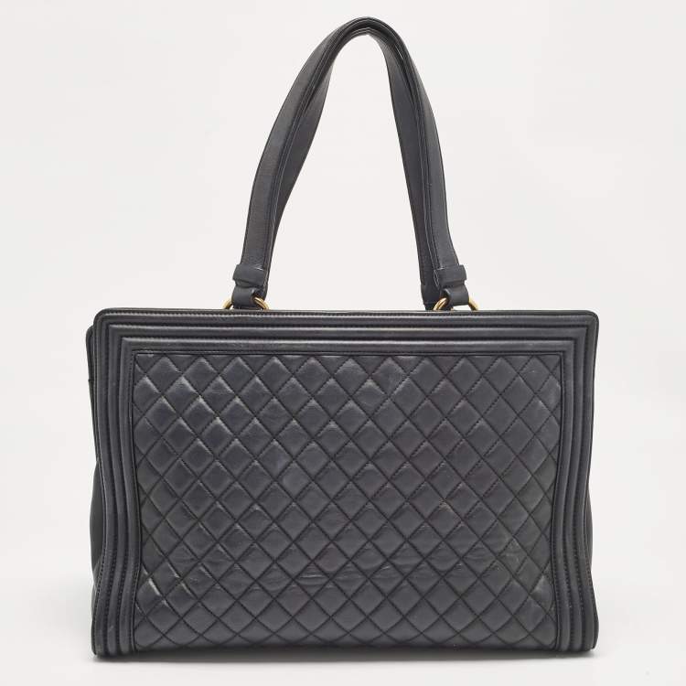 Pre Owned Chanel Black Quilted Leather Large Boy Shopper Tote