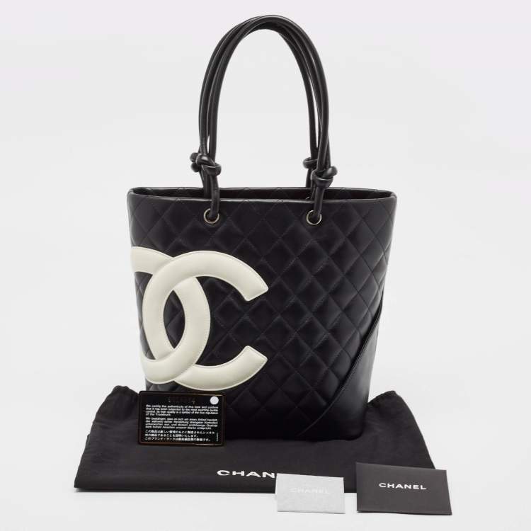 مملوكة مسبقًا Chanel Black/White Quilted Leather Medium Ligne Cambon Bucket Tote