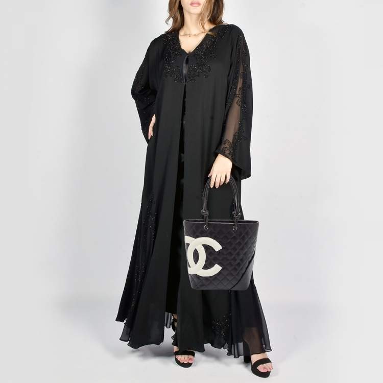 مملوكة مسبقًا Chanel Black/White Quilted Leather Medium Ligne Cambon Bucket Tote