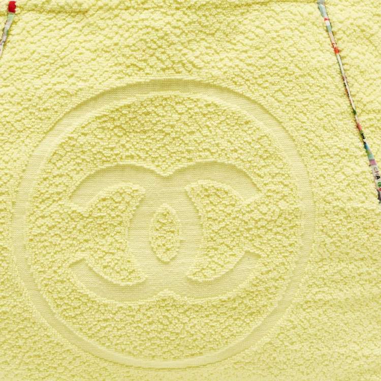 Pre Owned Chanel Yellow Terry Cloth CC Beach Tote w/Towel Set
