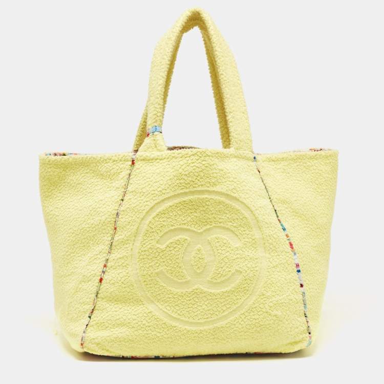 Pre Owned Chanel Yellow Terry Cloth CC Beach Tote w/Towel Set