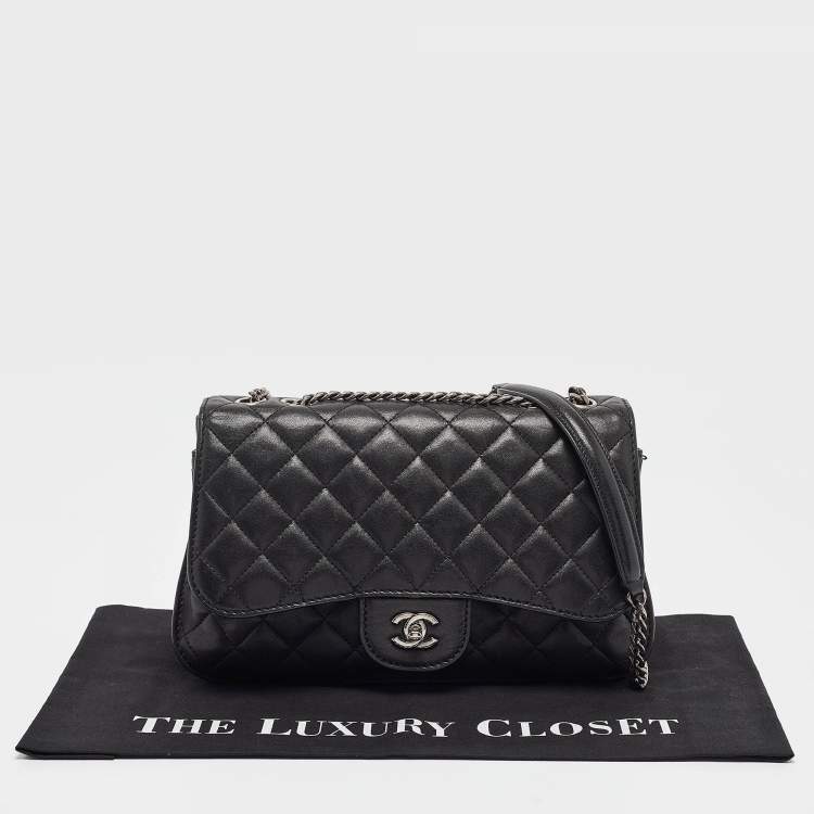 Pre Owned Chanel Black Quilted Leather CC Double Compartment Flap Bag