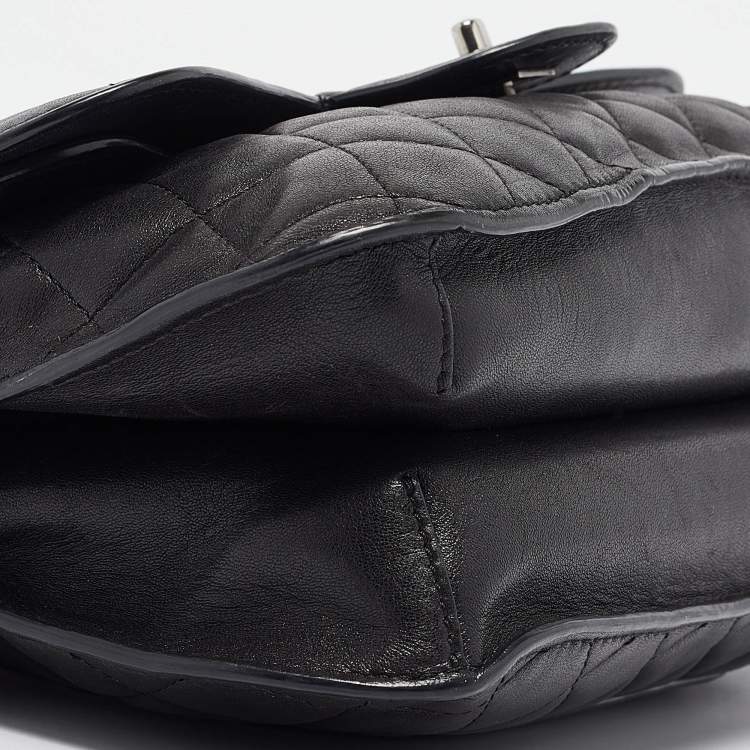Pre Owned Chanel Black Quilted Leather CC Double Compartment Flap Bag