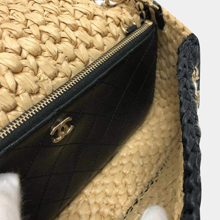Pre Owned Chanel Beige/Black Raffia Flap Bag