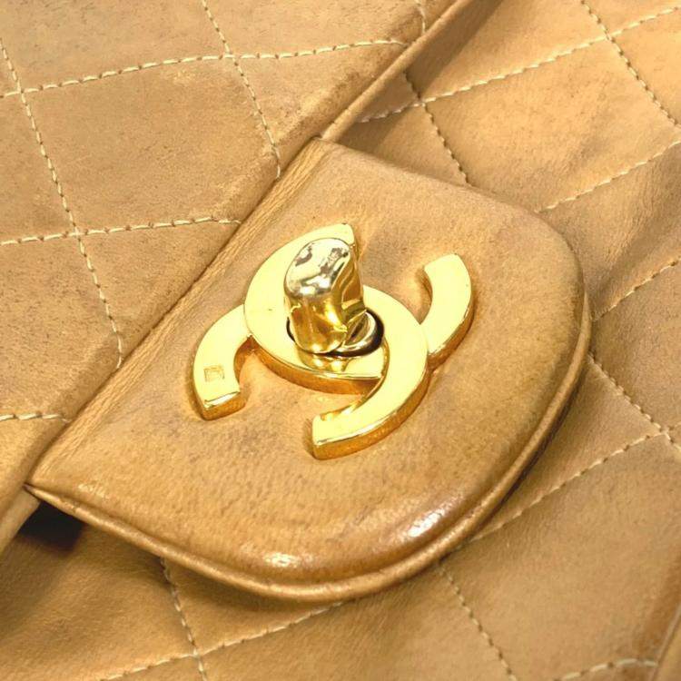 Pre Owned Chanel Beige Leather Small Classic Double Flap Shoulder Bags