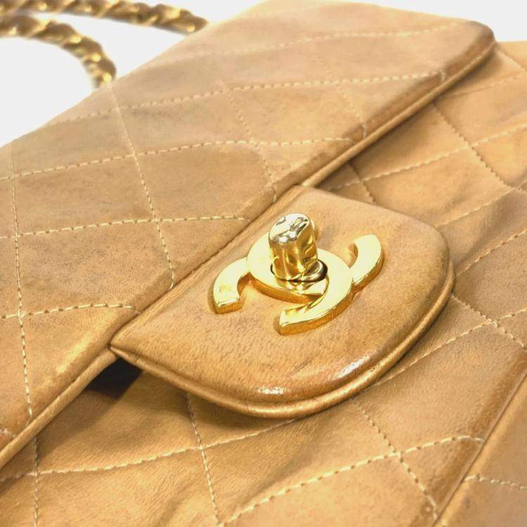 Pre Owned Chanel Beige Leather Small Classic Double Flap Shoulder Bags
