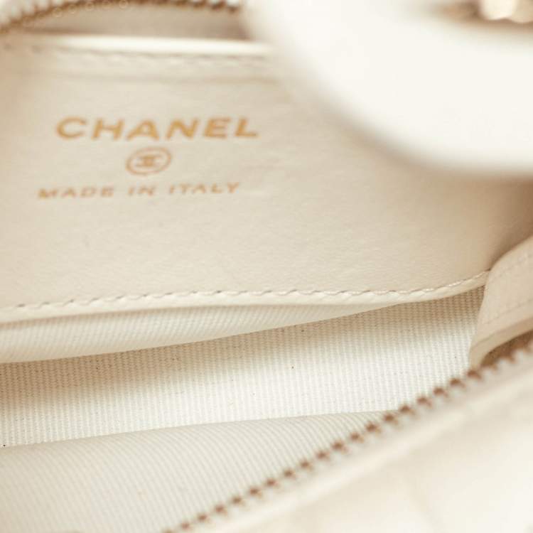 Pre Owned Chanel Off White Quilted Leather Mini Chain Around Hobo