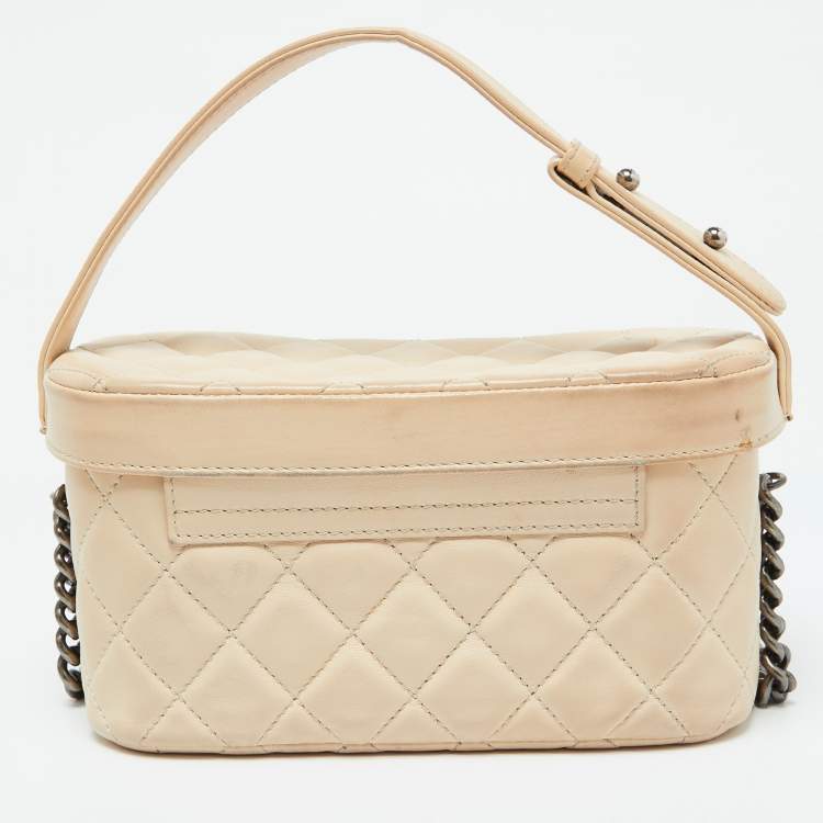 Pre Owned Chanel Beige Quilted Leather Boy Vanity Case Bag