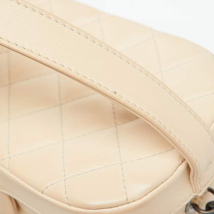Pre Owned Chanel Beige Quilted Leather Boy Vanity Case Bag