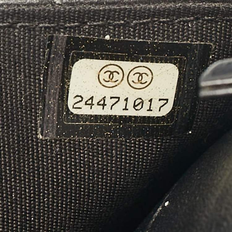 Pre Owned Chanel Black Quilted Leather Classic Wallet On Chain