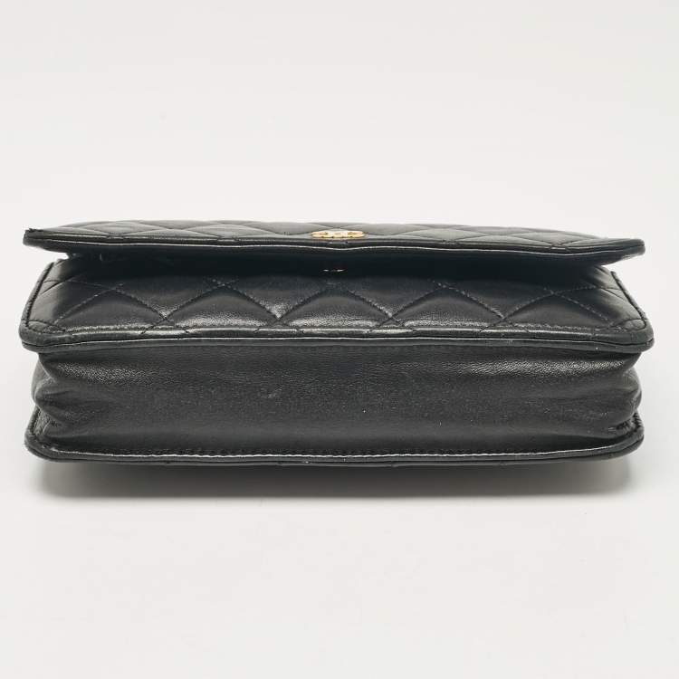 Pre Owned Chanel Black Quilted Leather Classic Wallet On Chain
