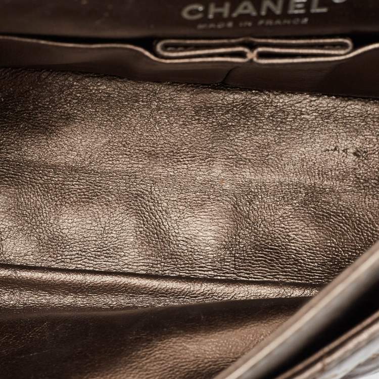 Pre Owned Chanel Metallic Quilted Aged Leather Reissue 2.55 Classic 225 Flap Bag