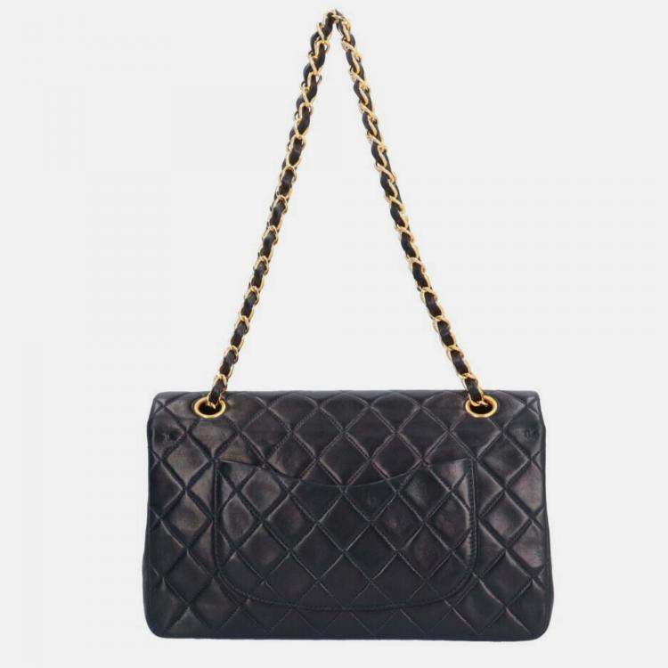 Pre Owned Chanel Black Lambskin Leather Medium Classic Double Flap Shoulder Bag