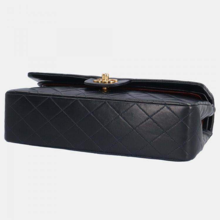 Pre Owned Chanel Black Lambskin Leather Medium Classic Double Flap Shoulder Bag