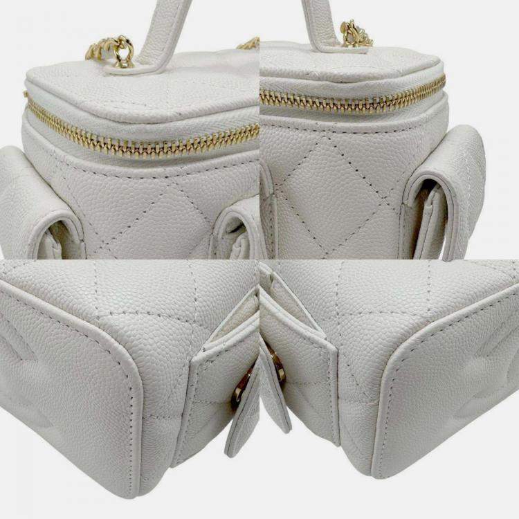 Pre Owned Chanel White Caviar Quilted Polly Pocket East West Top Vanity With Chain 