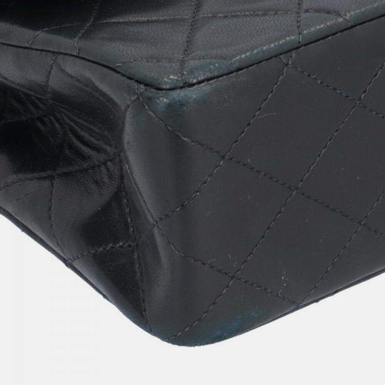 Pre Owned Chanel Black Lambskin Leather Medium Classic Double Flap Shoulder Bags