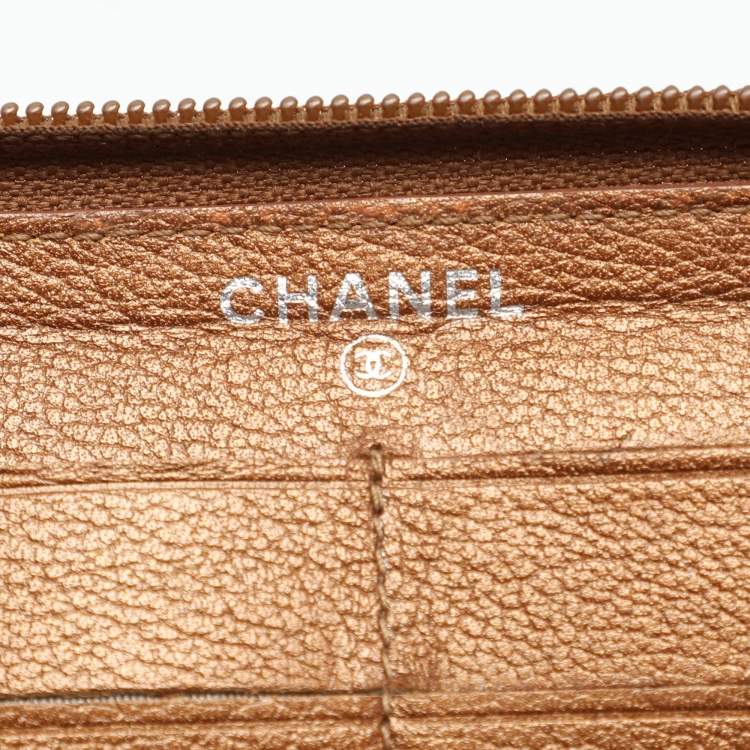 Pre Owned Chanel Brown Leather Camellia Zip Around Wallet