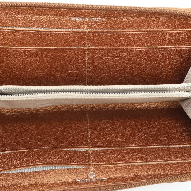 Pre Owned Chanel Brown Leather Camellia Zip Around Wallet