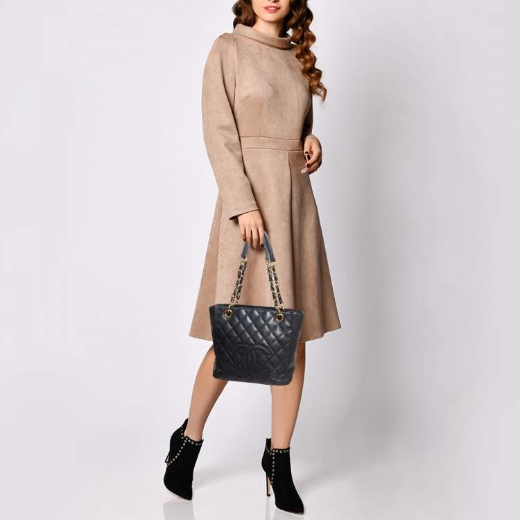 Pre Owned Chanel Black Quilted Caviar Leather Petite Shopper Tote