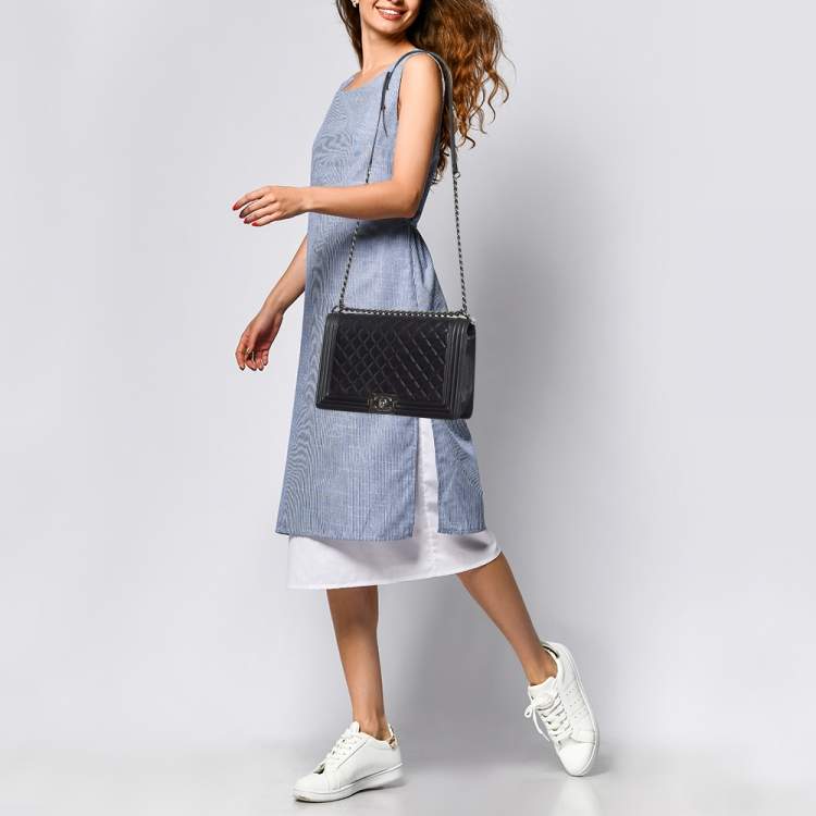 Pre Owned Chanel Black Quilted Leather New Medium Boy Bag