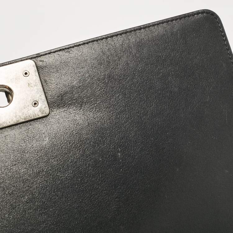 Pre Owned Chanel Black Quilted Leather New Medium Boy Bag