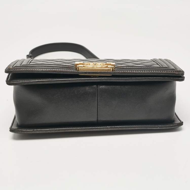 Pre Owned Chanel Black Quilted Leather Medium Boy Flap Bag