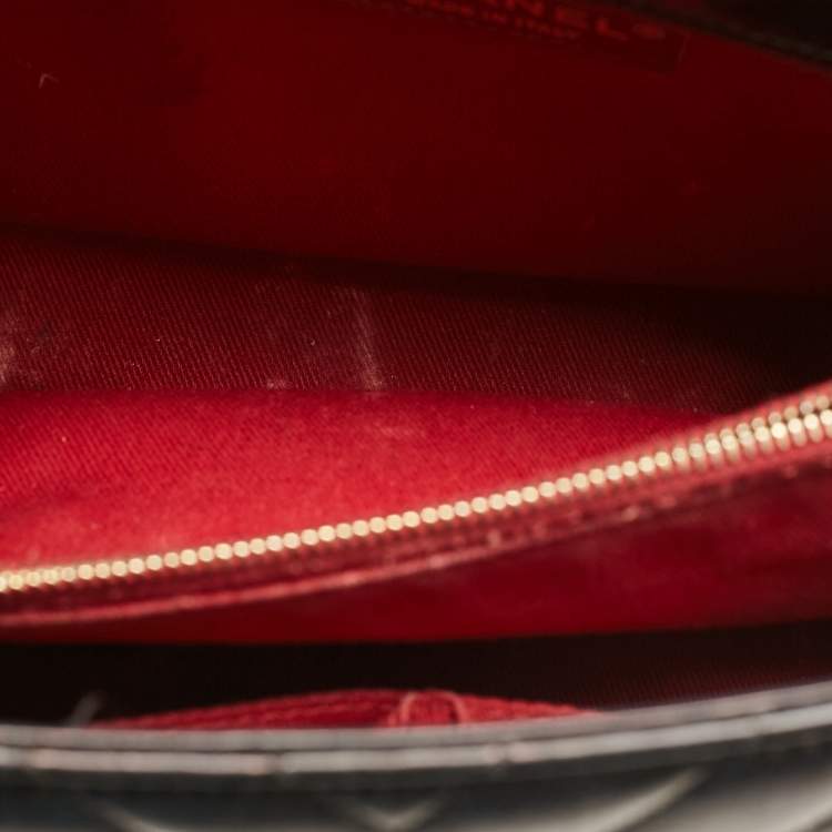 Pre Owned Chanel Black Chevron Leather Leather Small Coco Top Handle Bag