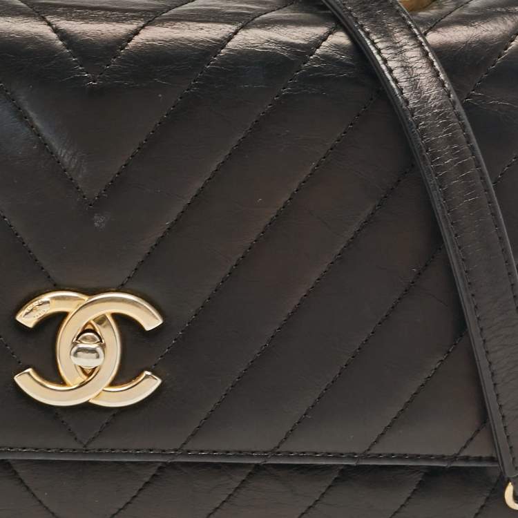 Pre Owned Chanel Black Chevron Leather Leather Small Coco Top Handle Bag