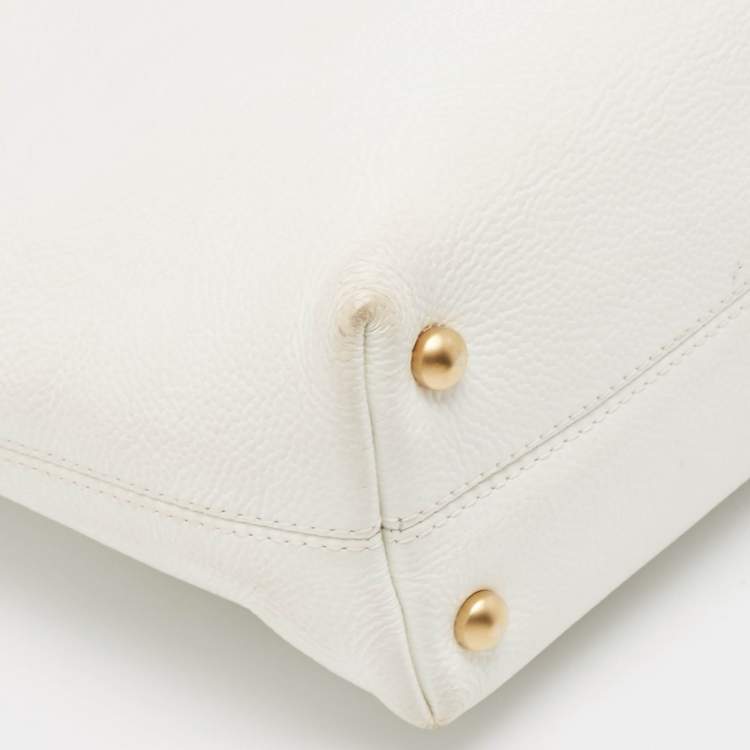 مملوكة مسبقًا Chanel White Caviar Leather CC Tote