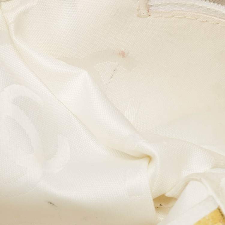 مملوكة مسبقًا Chanel White Caviar Leather CC Tote