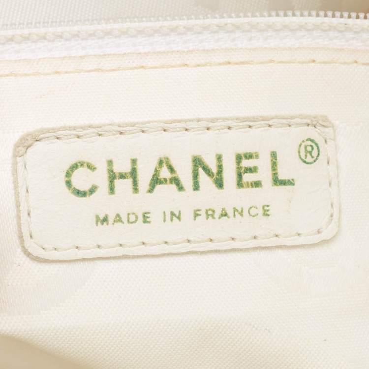 مملوكة مسبقًا Chanel White Caviar Leather CC Tote
