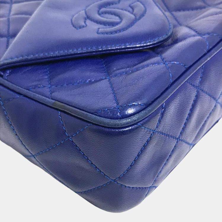 Pre Owned Chanel blue CC Mark CC shawl Shoulder Bag