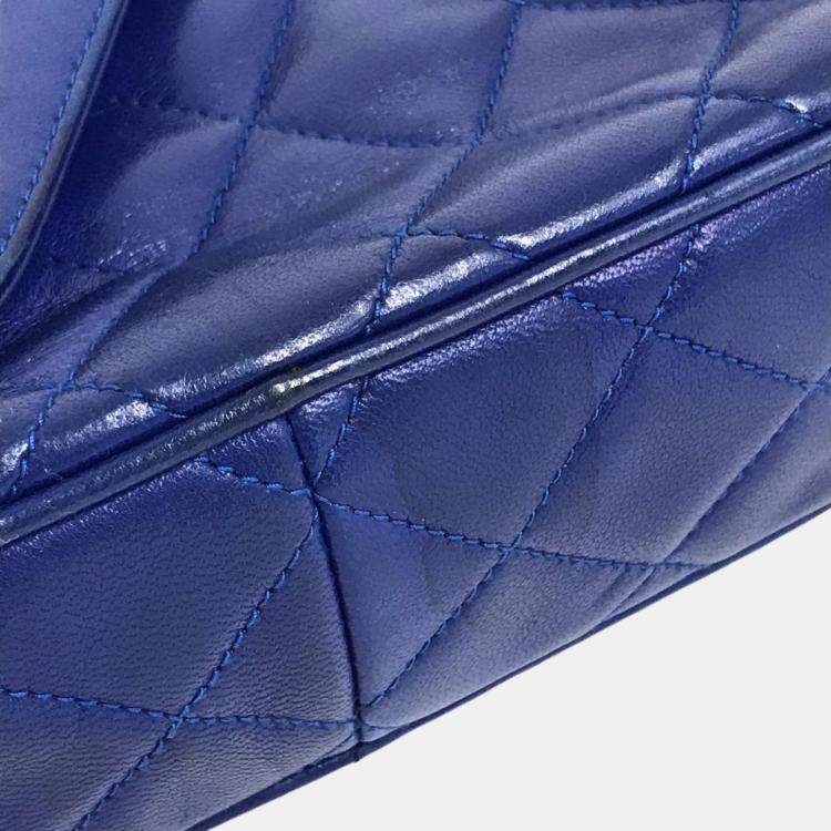 Pre Owned Chanel blue CC Mark CC shawl Shoulder Bag