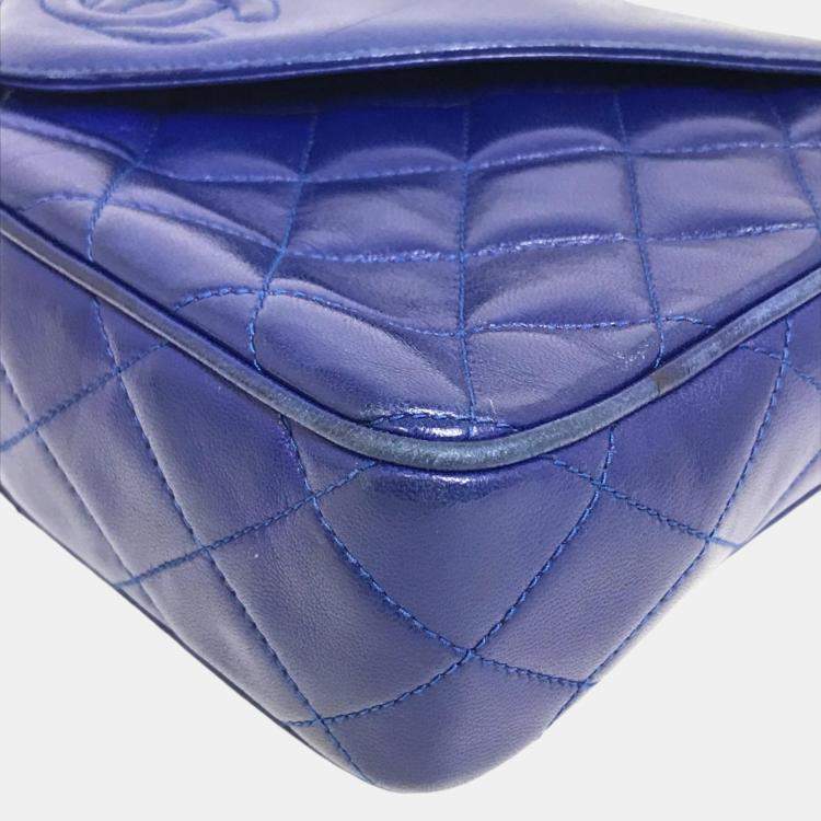 Pre Owned Chanel blue CC Mark CC shawl Shoulder Bag