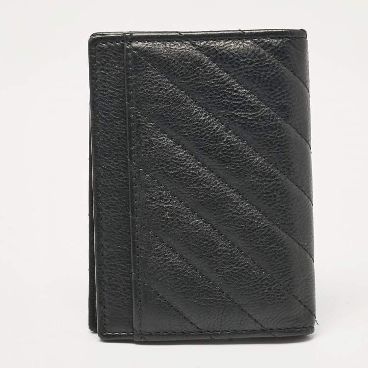 Pre Owned Chanel Black Chevron Quilted Leather CC Card Holder