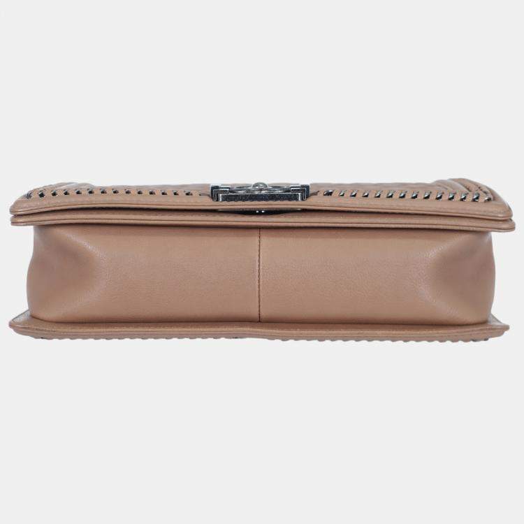 Pre Owned Chanel Nude Pink New Medium Boy Bag With Handle