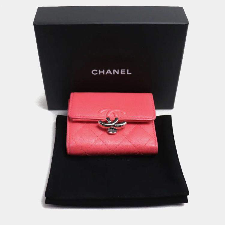 Pre Owned Chanel Pink Matelasse Small Flap Trifold Wallet