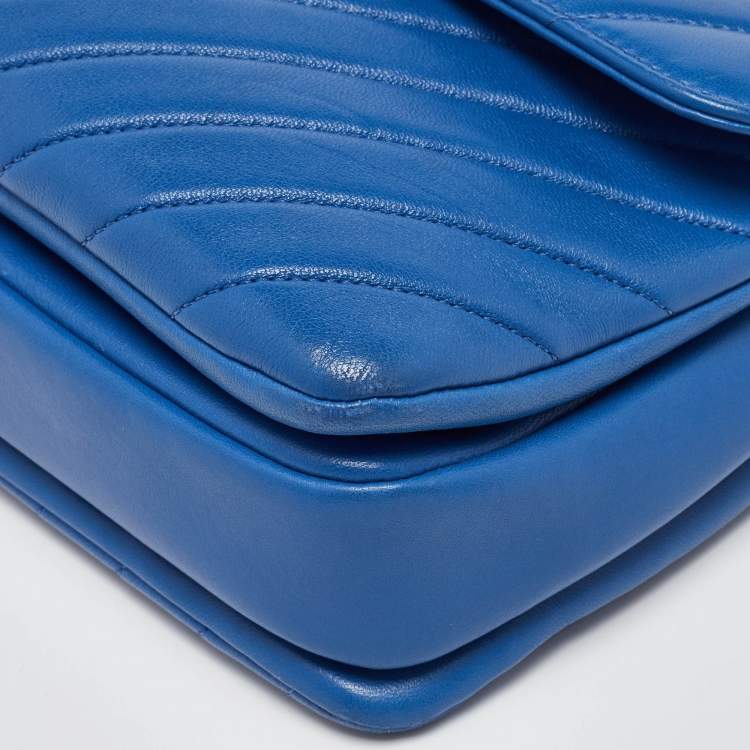 Pre Owned Chanel Blue Chevron Leather Medium Trendy CC Flap Bag