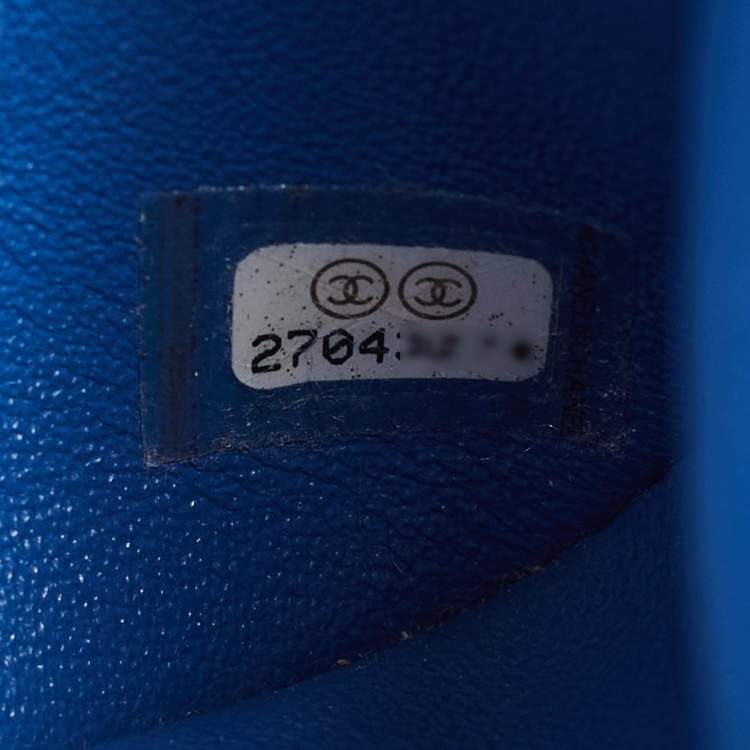 Pre Owned Chanel Blue Chevron Leather Medium Trendy CC Flap Bag