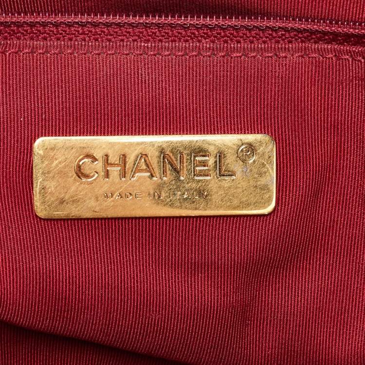 Pre Owned Chanel Black Quilted Leather Medium 19 Flap Bag
