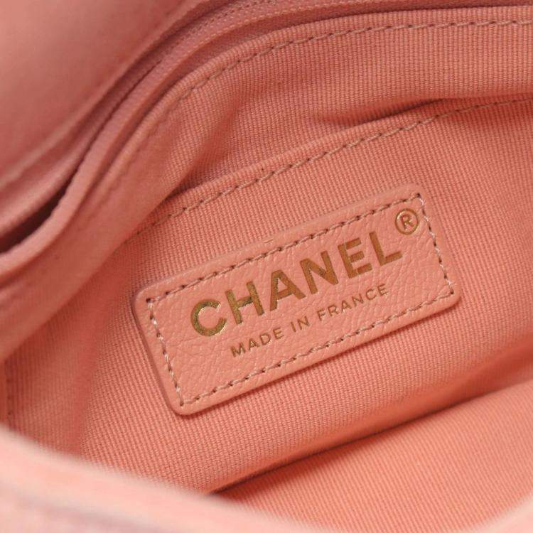 Pre Owned Chanel Pink Fabric Matelasse Shoulder Bag