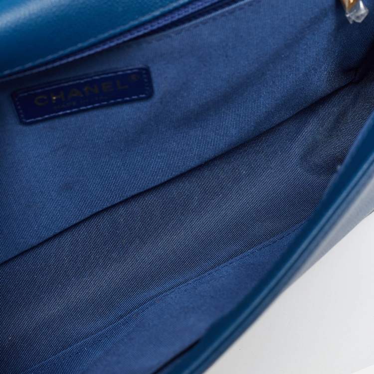 Pre Owned Chanel Blue Quilted Caviar Leather New Medium Boy Flap Bag