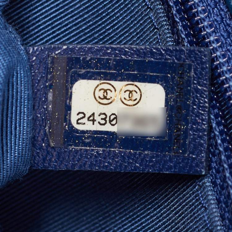 Pre Owned Chanel Blue Quilted Caviar Leather New Medium Boy Flap Bag