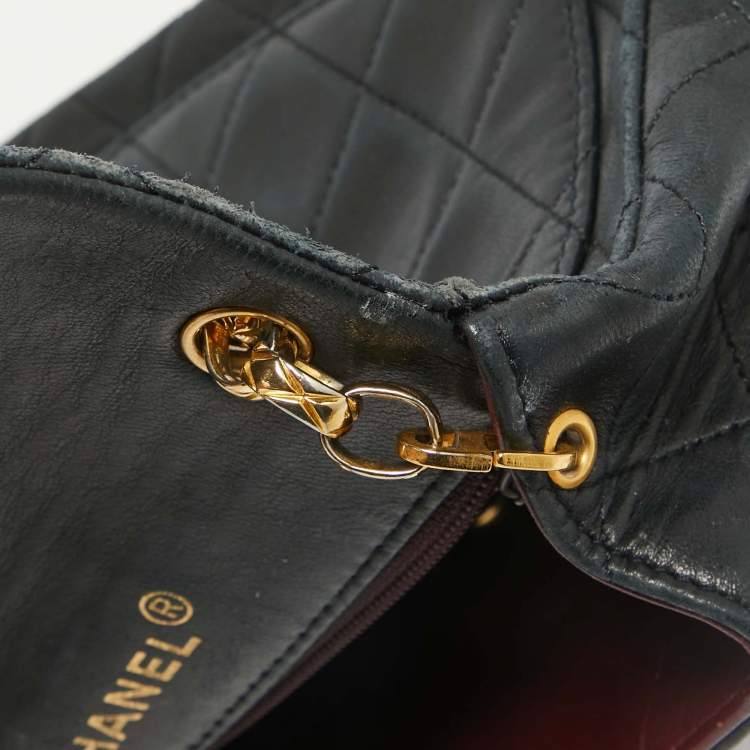 Pre Owned Chanel Black Quilted Leather Vintage Classic Flap Bag