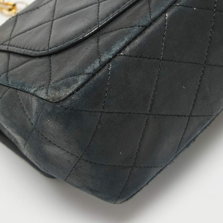 Pre Owned Chanel Black Quilted Leather Vintage Classic Flap Bag