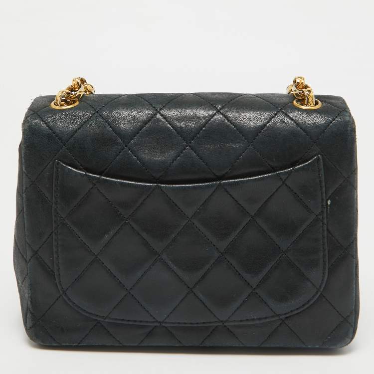Pre Owned Chanel Black Quilted Leather Vintage Classic Flap Bag