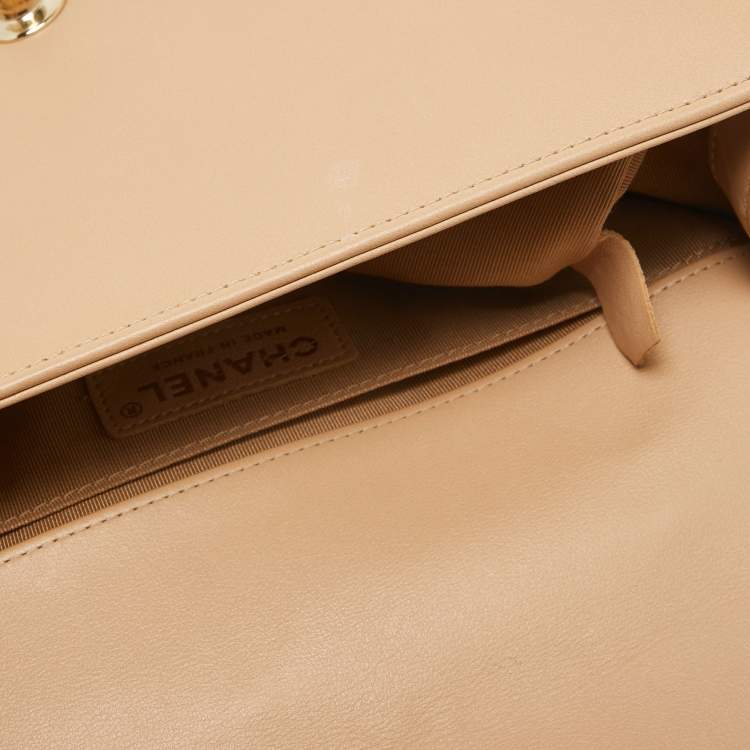 Pre Owned Chanel Beige Quilted Leather Medium Boy Flap Bag