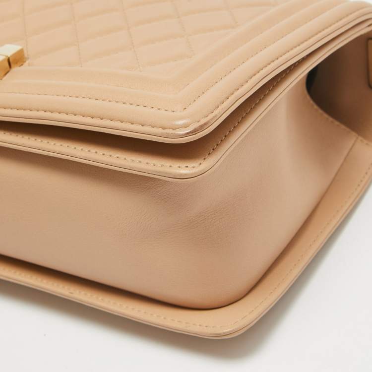 Pre Owned Chanel Beige Quilted Leather Medium Boy Flap Bag